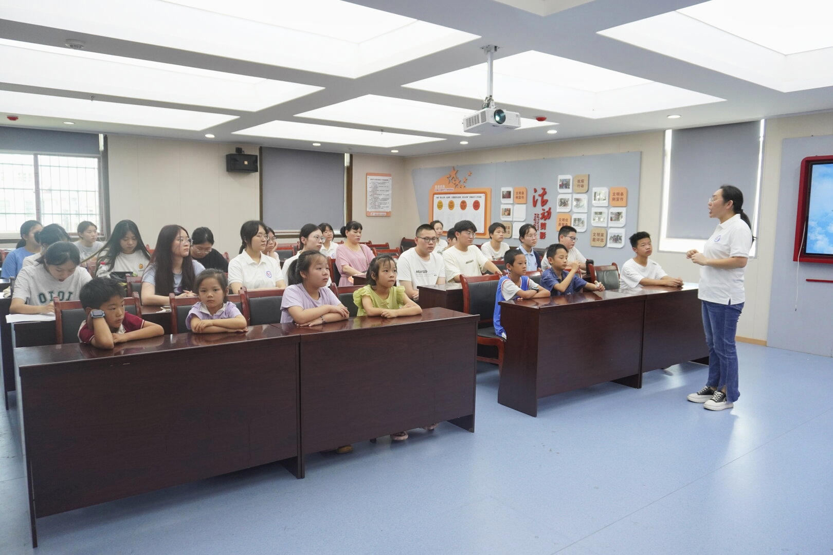 6694d186b51916812985i.jpg副本